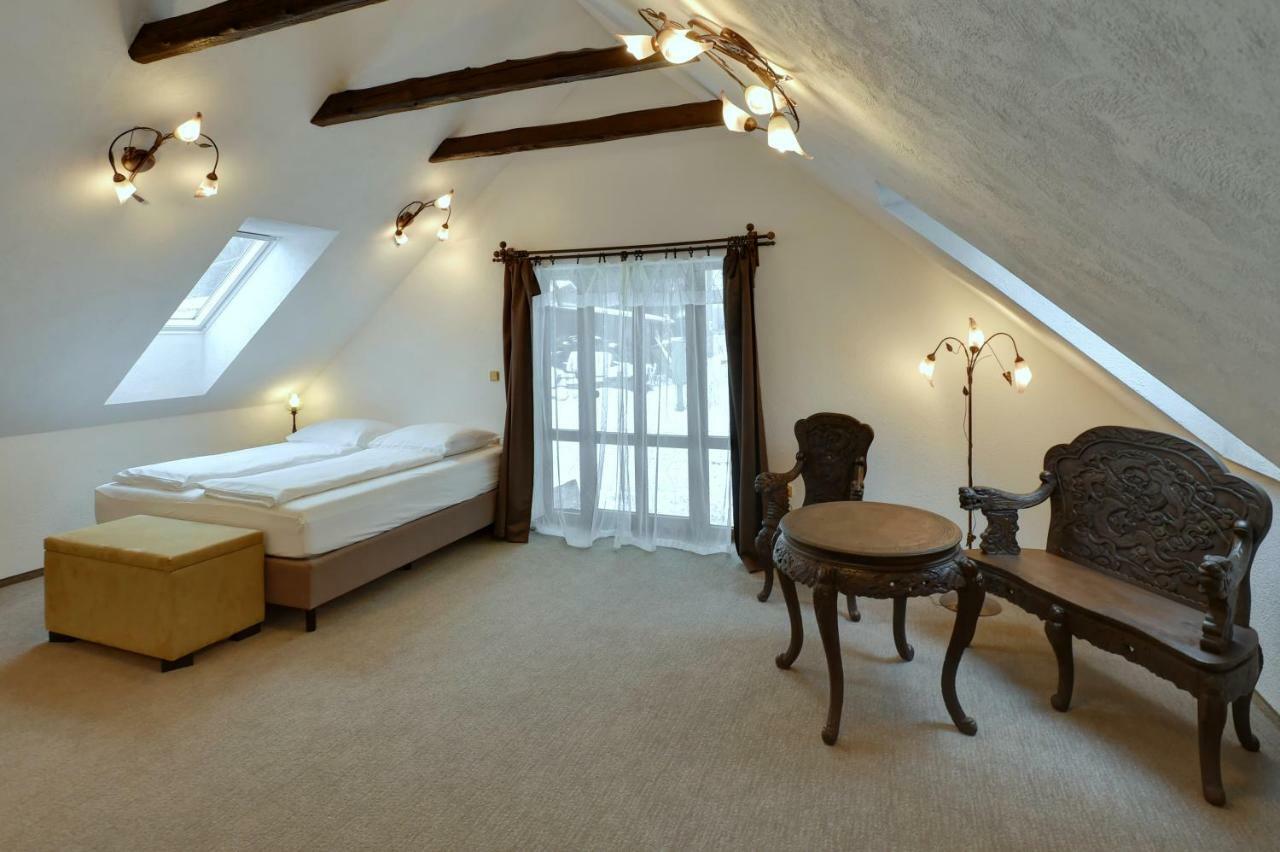 Zamecka Fortovna Obora - Forester House Kaznejov Екстер'єр фото