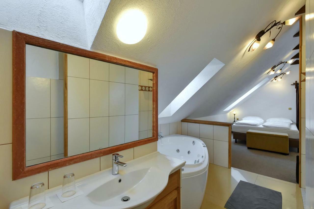 Zamecka Fortovna Obora - Forester House Kaznejov Екстер'єр фото